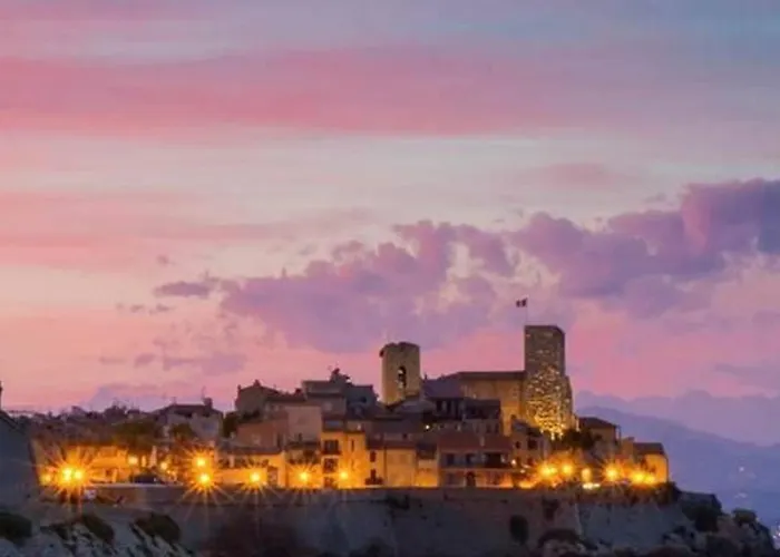 Le Provencal - Center Old 1br Flat With Ac, Wifi