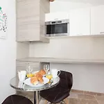 Apartment Le Provencal - Center Old 1br Flat With Ac, Wifi *