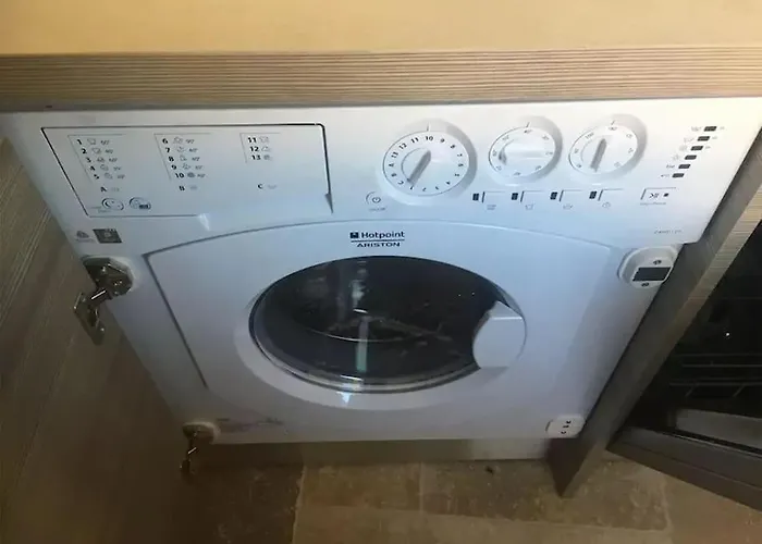 Le Provencal - Center Old 1br Flat With Ac, Wifi Daire