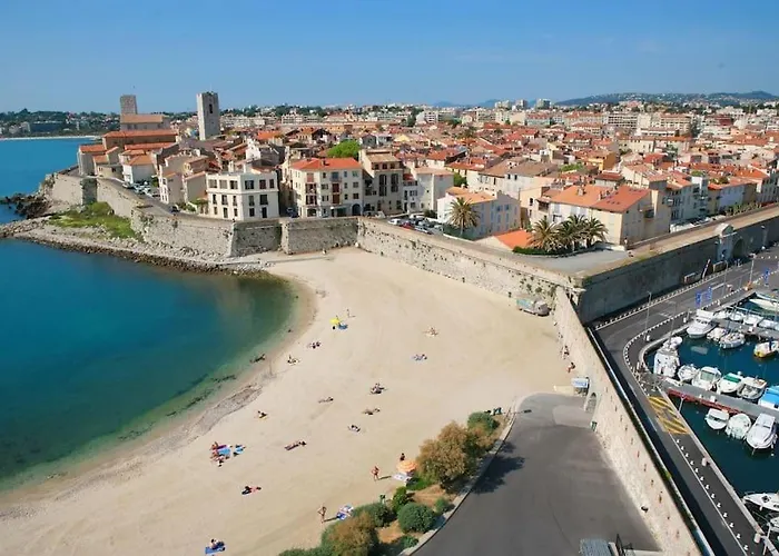 Le Provencal - Center Old 1br Flat With Ac, Wifi * Antibes