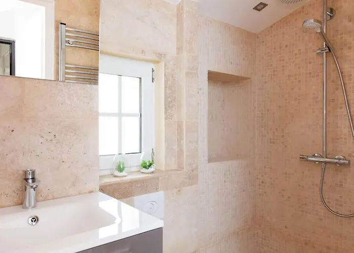 Daire Le Provencal - Center Old 1br Flat With Ac, Wifi Antibes